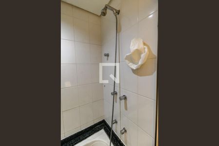 Casa de condomínio à venda com 106m², 3 quartos e 2 vagasBanheiro da Suíte - chuveiro