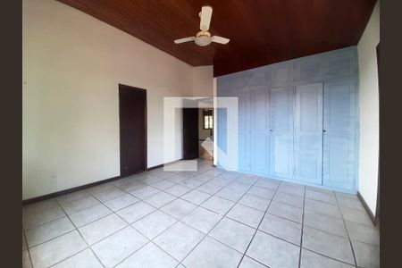 Casa de condomínio para alugar com 500m², 5 quartos e 6 vagas Casa de condomínio para alugar com 500m², 5 quartos e 6 vagasQuarto 1 suíte