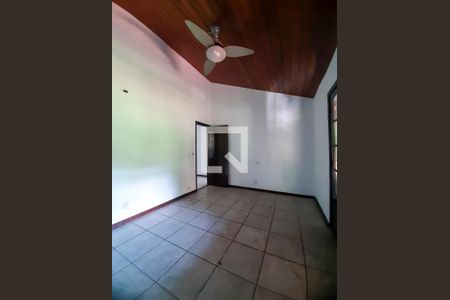Casa de condomínio para alugar com 500m², 5 quartos e 6 vagas Casa de condomínio para alugar com 500m², 5 quartos e 6 vagasQuarto 4