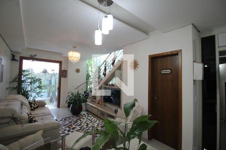 Sala de casa à venda com 3 quartos, 177m² em Estância Velha, Canoas