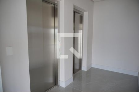 Apartamento à venda com 236m², 3 quartos e 4 vagasElevadores