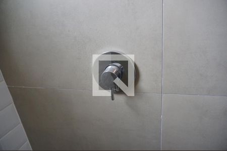 Apartamento à venda com 236m², 3 quartos e 4 vagasBanheiro do Quarto 2 Detalhe