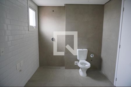 Apartamento à venda com 236m², 3 quartos e 4 vagasBanheiro do Quarto 3