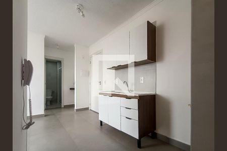 Apartamento para alugar com 34m², 2 quartos e sem vaga Apartamento para alugar com 34m², 2 quartos e sem vagaCozinha e Área de Serviço