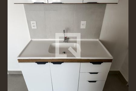 Apartamento para alugar com 34m², 2 quartos e sem vaga Apartamento para alugar com 34m², 2 quartos e sem vagaCozinha e Área de Serviço