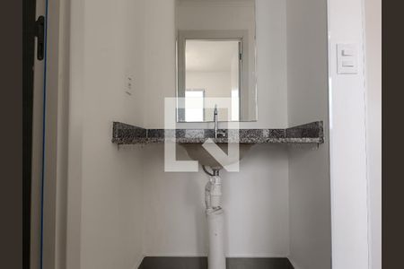 Apartamento para alugar com 34m², 2 quartos e sem vaga Apartamento para alugar com 34m², 2 quartos e sem vagaBanheiro