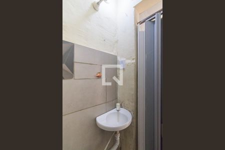 Banheiro de casa para alugar com 1 quarto, 15m² em Vila Bela Vista, Santo André