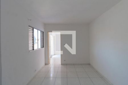 Quarto 1 de casa para alugar com 2 quartos, 100m² em Jardim Artur Alvim, São Paulo