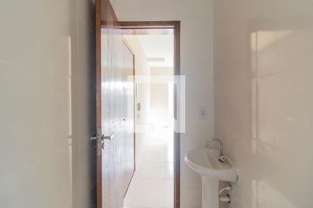 Banheiro de apartamento para alugar com 1 quarto, 33m² em Cangaiba, São Paulo