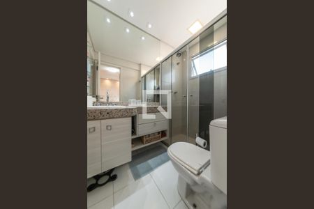 Apartamento à venda com 104m², 3 quartos e 2 vagasBanheiro da Suíte