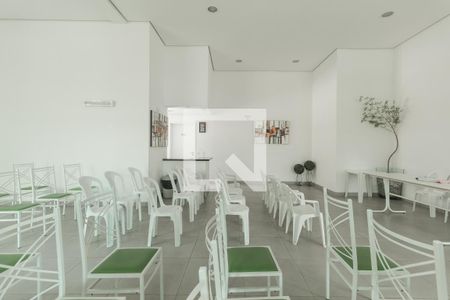 Apartamento para alugar com 55m², 2 quartos e 1 vaga Apartamento para alugar com 55m², 2 quartos e 1 vagaÁrea comum - Salão de festas