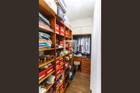 Apartamento para alugar com 280m², 4 quartos e 2 vagasCloset da Suíte 1