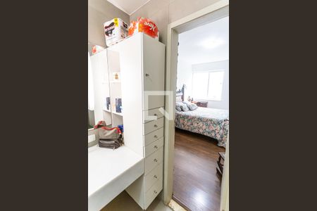 Apartamento para alugar com 280m², 4 quartos e 2 vagasArmário do Banheiro da Suíte 1