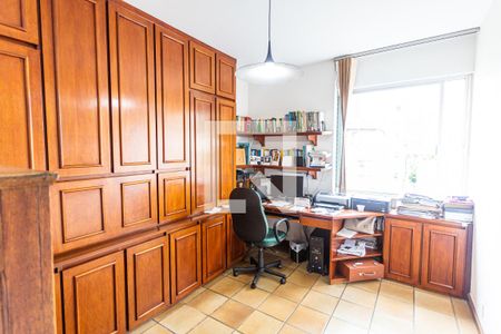 Apartamento para alugar com 280m², 4 quartos e 2 vagasQuarto 4/Escritório