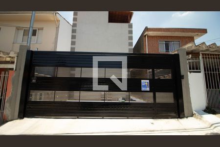 Casa de condomínio para alugar com 90m², 2 quartos e sem vaga Casa de condomínio para alugar com 90m², 2 quartos e sem vagaFachada