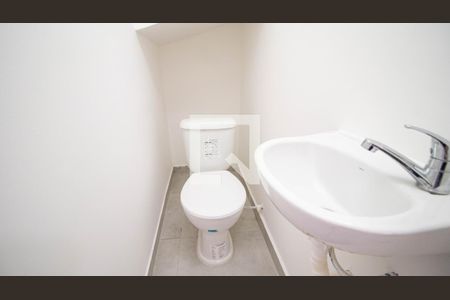 lavabo de casa de condomínio para alugar com 2 quartos, 90m² em Vila Germinal, São Paulo