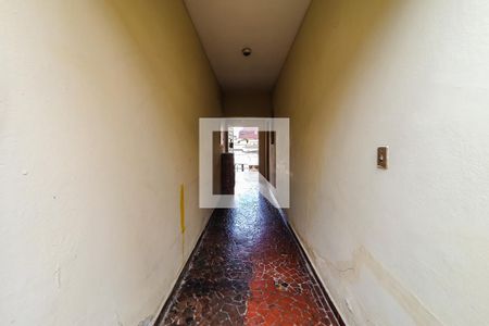 Casa à venda com 371m², 3 quartos e 4 vagas Casa à venda com 371m², 3 quartos e 4 vagascorredor