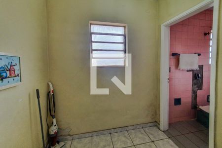 Casa à venda com 371m², 3 quartos e 4 vagas Casa à venda com 371m², 3 quartos e 4 vagasquarto 1 suite banheiro