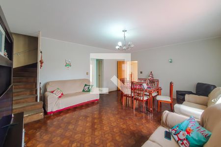 Casa à venda com 371m², 3 quartos e 4 vagas Casa à venda com 371m², 3 quartos e 4 vagassala