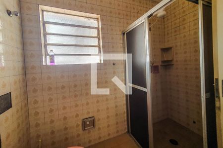 Casa à venda com 371m², 3 quartos e 4 vagas Casa à venda com 371m², 3 quartos e 4 vagasbanheiro