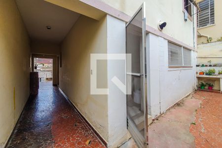 Casa à venda com 371m², 3 quartos e 4 vagas Casa à venda com 371m², 3 quartos e 4 vagasQuintal