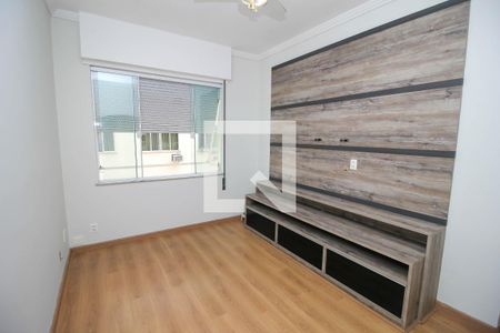 Sala de apartamento para alugar com 3 quartos, 100m² em De Fátima, Rio de Janeiro