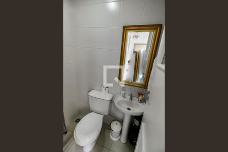 Apartamento à venda com 210m², 3 quartos e 3 vagas Apartamento à venda com 210m², 3 quartos e 3 vagasBanheiro de serviço