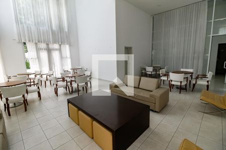 Apartamento à venda com 210m², 3 quartos e 3 vagas Apartamento à venda com 210m², 3 quartos e 3 vagasÁrea comum - Salão de festas