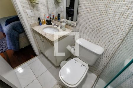 Apartamento à venda com 210m², 3 quartos e 3 vagas Apartamento à venda com 210m², 3 quartos e 3 vagasBanheiro da Suíte 1