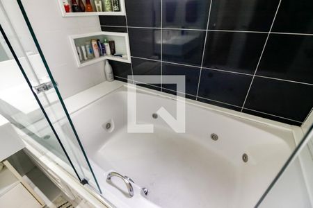 Apartamento à venda com 210m², 3 quartos e 3 vagas Apartamento à venda com 210m², 3 quartos e 3 vagasBanheiro da Suíte 3 - Banheira
