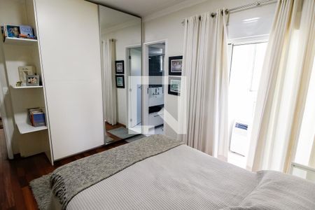 Apartamento à venda com 210m², 3 quartos e 3 vagas Apartamento à venda com 210m², 3 quartos e 3 vagasSuíte 3