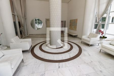 Apartamento à venda com 210m², 3 quartos e 3 vagas Apartamento à venda com 210m², 3 quartos e 3 vagasHall social