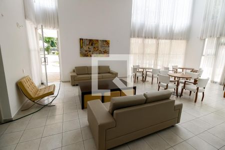 Apartamento à venda com 210m², 3 quartos e 3 vagas Apartamento à venda com 210m², 3 quartos e 3 vagasÁrea comum - Salão de festas