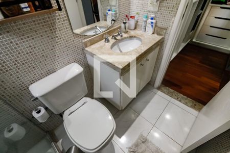 Apartamento à venda com 210m², 3 quartos e 3 vagas Apartamento à venda com 210m², 3 quartos e 3 vagasBanheiro da Suíte 2