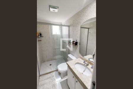 Apartamento à venda com 210m², 3 quartos e 3 vagas Apartamento à venda com 210m², 3 quartos e 3 vagasBanheiro da Suíte 2