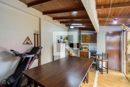 Casa à venda com 170m², 5 quartos e 3 vagasChurrasqueira