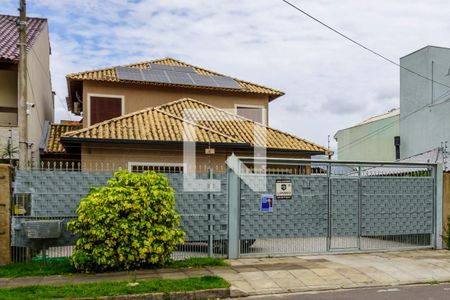 Casa à venda com 170m², 5 quartos e 3 vagasFachada