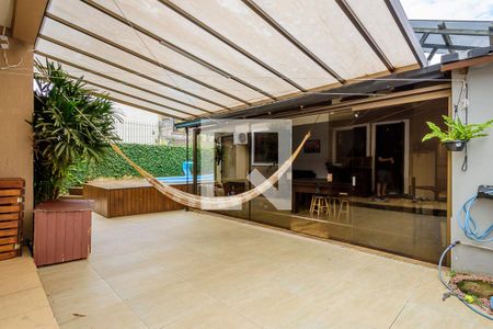 Casa à venda com 170m², 5 quartos e 3 vagasQuintal