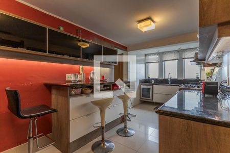 Apartamento à venda com 211m², 4 quartos e 2 vagasCozinha e Área de Serviço