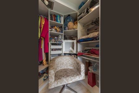 Apartamento à venda com 211m², 4 quartos e 2 vagasQuarto 3