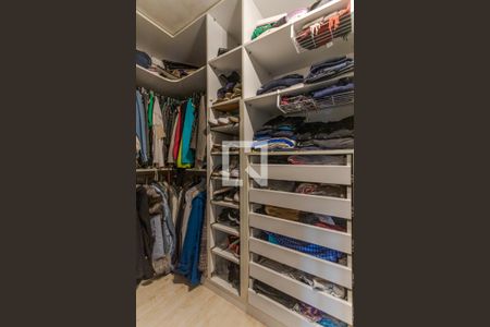 Suíte de apartamento à venda com 4 quartos, 211m² em Higienópolis , Porto Alegre