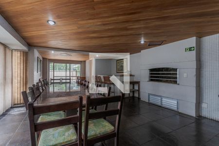 Apartamento à venda com 211m², 4 quartos e 2 vagasÁrea comum - Salão de festas