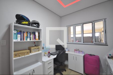 Casa à venda com 200m², 2 quartos e 2 vagasQuarto 2