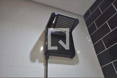 Casa à venda com 200m², 2 quartos e 2 vagasBanheiro