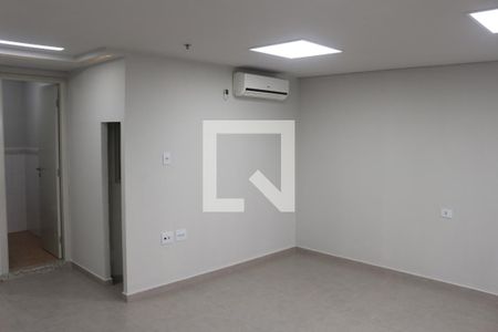 Sala de kitnet/studio para alugar com 0 quarto, 45m² em Centro, São Caetano do Sul