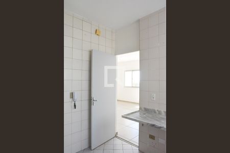 Apartamento para alugar com 84m², 3 quartos e 1 vaga Apartamento para alugar com 84m², 3 quartos e 1 vagaCozinha e Área de Serviço