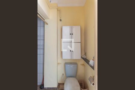 Apartamento à venda com 143m², 4 quartos e sem vagaBanheiro de Serviço