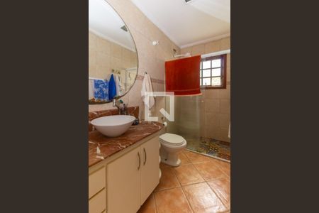 Casa à venda com 300m², 3 quartos e 3 vagasBanheiro da Suíte