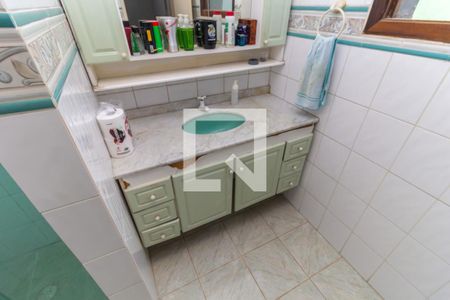 Casa à venda com 300m², 3 quartos e 3 vagasBanheiro 
