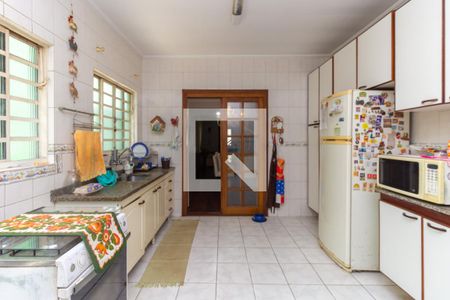 Casa à venda com 300m², 3 quartos e 3 vagasCozinha 